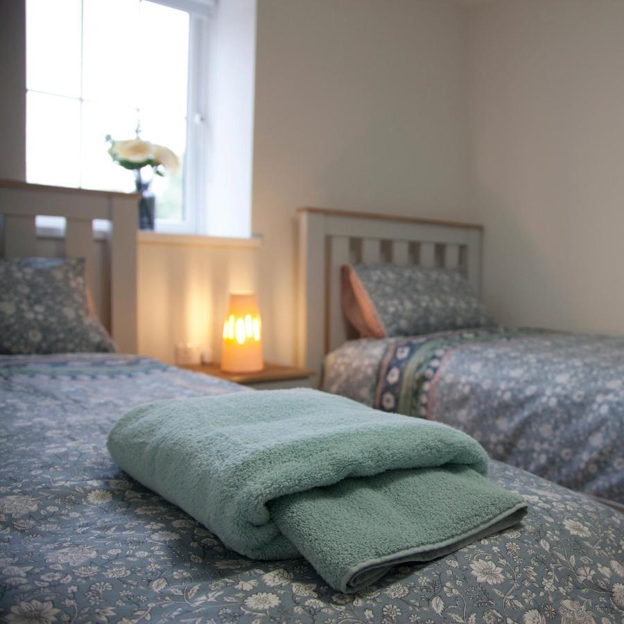 Cash Hill Farm Cottages Ballinamallard ภายนอก รูปภาพ